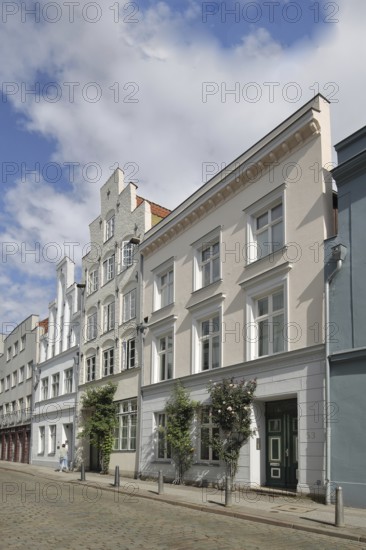 White villas in Dr.-Julius-Leber-Straße, stepped gables, Old Town, Lübeck, Schleswig-Holstein,
