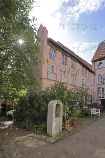 Idyllic Füchtingshof with backlight, backyard, inner courtyard, idyll, corridors, courtyards,