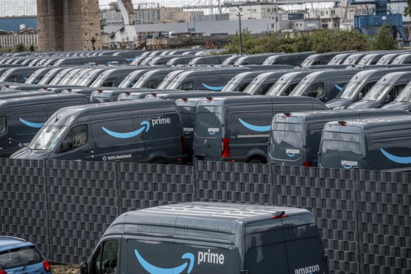 New delivery vehicles for the online mail order company Amazon Prime, with electric drive, are