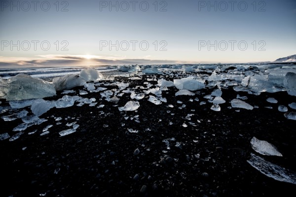 Jökulsarlon, icebergs, ice, cold, glacial lake, Vatnajökull Glacier, winter, beach, Iceland*