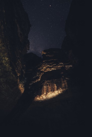 Bungle Bungle Range, Outback, hiking at night in Australia in high heat, Western Australia,