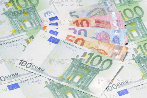 Various euro banknotes, 5 euro, 10 euro, 20 euro, 50 euro, 100 euro