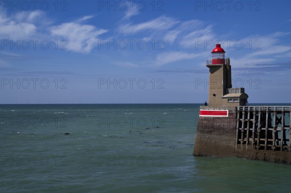 Sea, lighthouse Feu de la jetée Sud, lighthouse, red, harbour entrance, pier, Fécamp, Normandy,