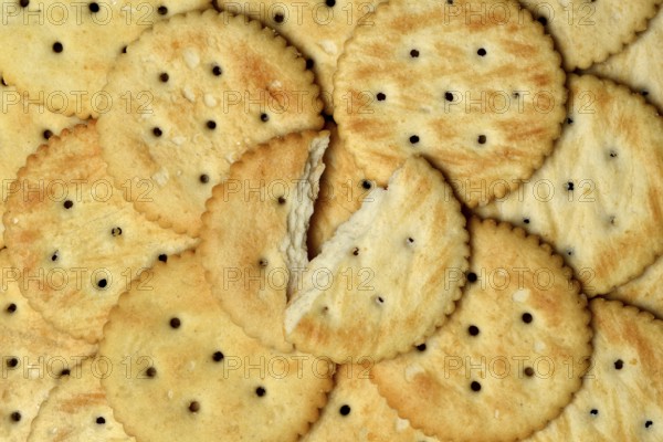 Crackers, crackers