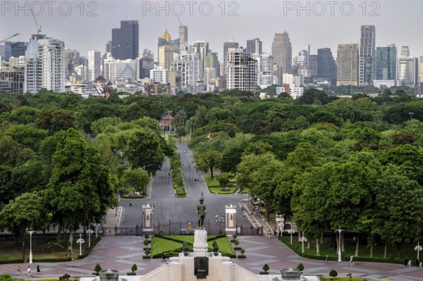 Skyline Lumpini Park, Bangkok, Thailand