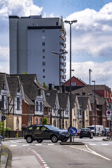 Residential buildings, on Nobelstrasse, in the Wiesdorf district, in Leverkusen, Bayer AG's Plant