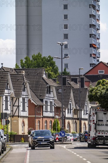 Residential buildings, on Nobelstrasse, in the Wiesdorf district, in Leverkusen, Bayer AG's