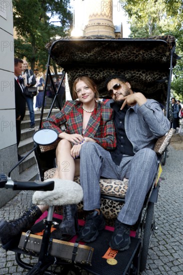 Jella Haase and Yasin el Harrouk at the #SchwarzeSchafe premiere at the cinema in the