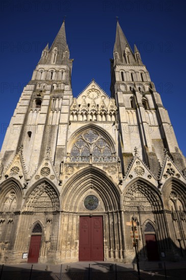 West façade, Cathédrale Notre-Dame de Bayeux, Bayeux, Normandy, Calvados, France