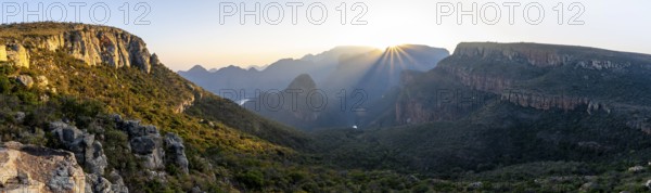 Sunstar, Panorama, Blyde River Canyon with summit Three Rondawels, View of canyon with Blyde River