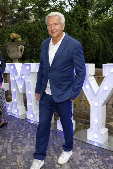 Klaus Wowereit at the Cocktail Prolongé for the Semi-Final Round of Judging of the International