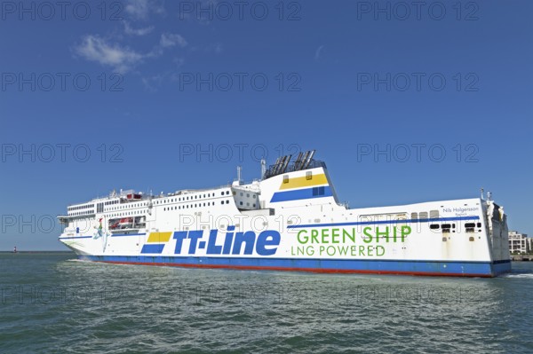TT-Line ferry Nils Holgersson departs, Warnow, Warnemünde, Rostock, Mecklenburg-Western Pomerania,