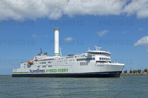 Scandlines Hybrid Ferry arrives, Warnow, Warnemünde, Rostock, Mecklenburg-Western Pomerania,