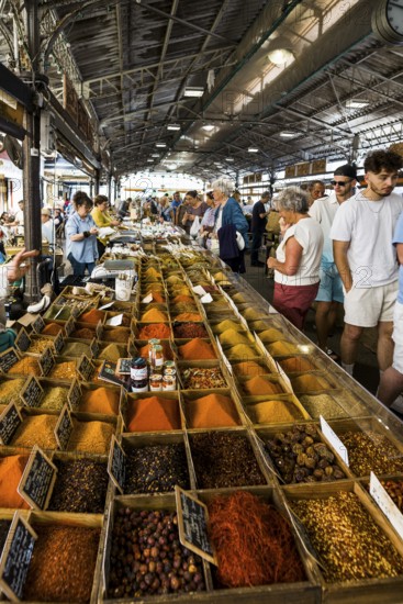 Market stall with spices, market hall, Marche Provencal, Antibes, Provence Alpes Côte d'Azur, South