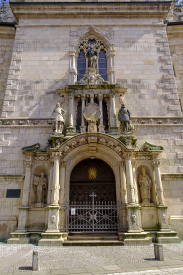 High Priest Aaron, Prophet Aaron, Portal, Church Beatae Mariae Virginis, Wolfenbüttel, Lower