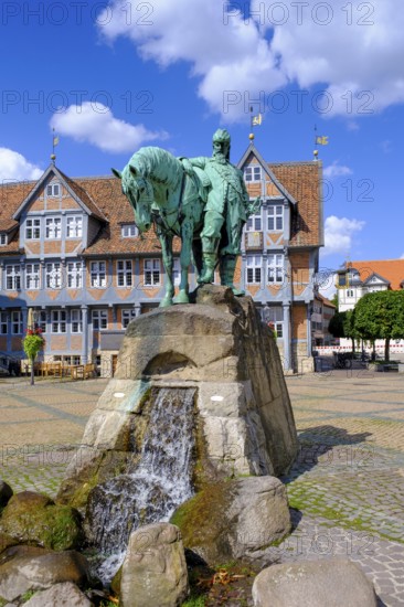 Town market, market square with town hall and monument to Duke August the Younger, Wolfenbüttel,
