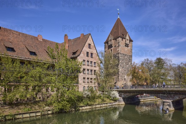 Schuldturm, river Pegnitz, bridge, historical buildings, house, trees, reflections, water surface,