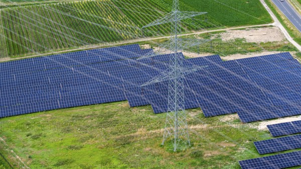 Ground-mounted photovoltaic system near Talheim in the Heilbronn district with an output of around
