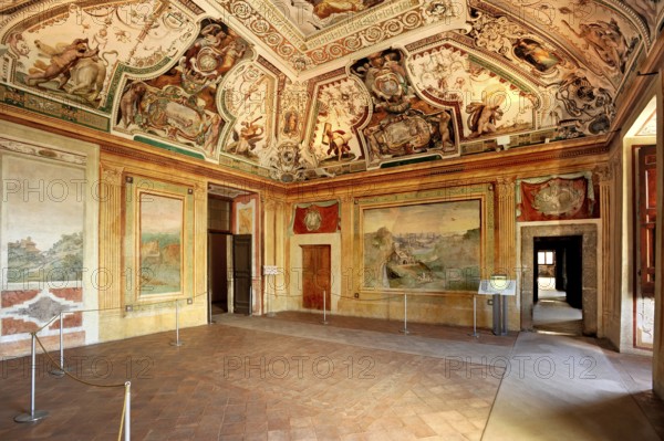 Salone d'Ercole, Hall of Hercules, Roman Mannerist frescoes, Villa d'Este residential palace,