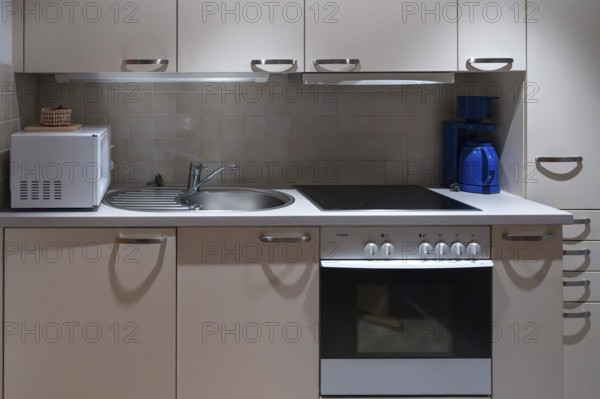 Kitchen equipment