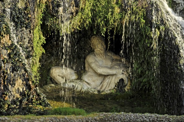Grotto of the Fontana della Rometta e di Roma, Renaissance garden of the Villa d'Este, water