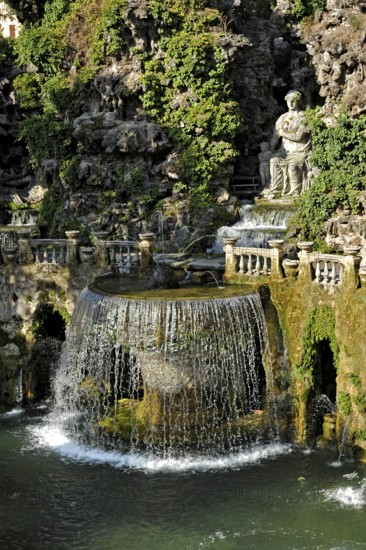 Ovato Fountain Fontana dell'Ovato, Renaissance garden of Villa d'Este, water features, fountains,