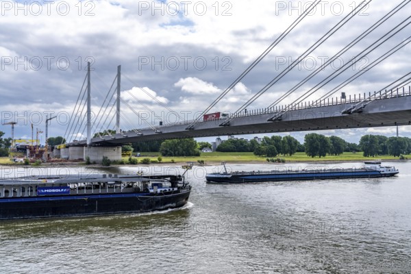 Rhine bridge Duisburg-Neuenkamp, the A40 motorway, start of construction of the second bridge,
