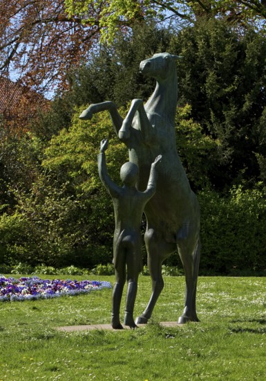 Artwork with the title Hengst Wohlklang in der Freiheitsdressur by Ulrich Conrad in the palace