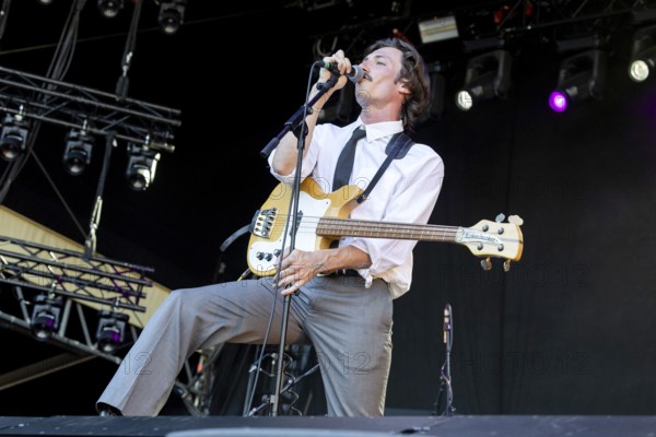 Zane Acord, Singer, bass player, The Thing, indie rock band, USA, live open air at the Citadel