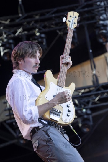 Zane Acord, Singer, bass player, The Thing, indie rock band, USA, live open air at the Citadel