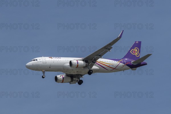 Aircraft Thai Airways, HS-TXN, Airbus A320-200