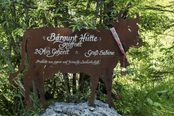 Signpost to the BÃ¤rgunt HÃ¼tte, BÃ¤rgunttal, near Baad, Kleinwalsertal, AllgÃ¤u Alps, Vorarlberg,