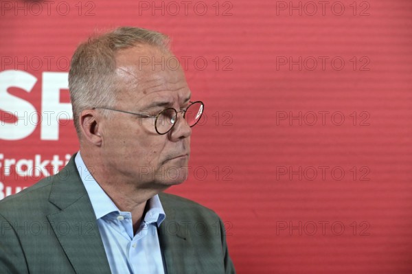 Matthias Miersch, Chairman of the SPD parliamentary group, at the press statement in front of the
