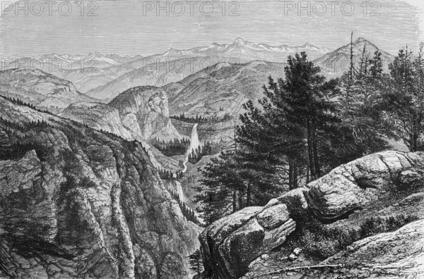 Yosemite Waterfalls in Yosemite National Park, UNESCO World Heritage Site, Sierra Navada, conifers,