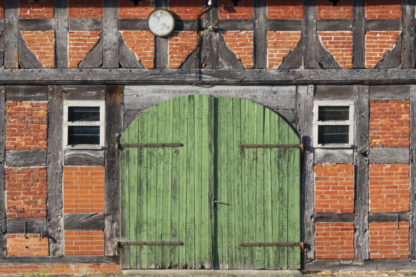 View of a barn door of an old farmhouse, Half-timbered, Historical, Böhme, Heidekreis, Rethem