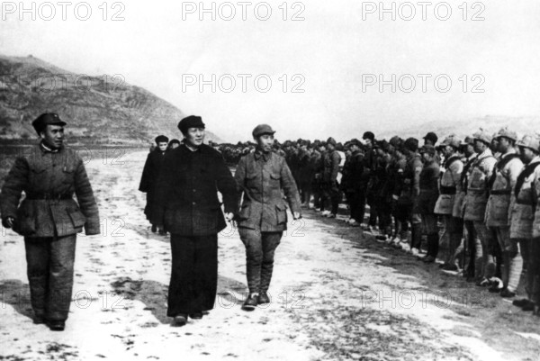 Mao Zedong or Mao Tse-tung, troops, soldiers, roll call of the Yannan Army, Red Army in the late