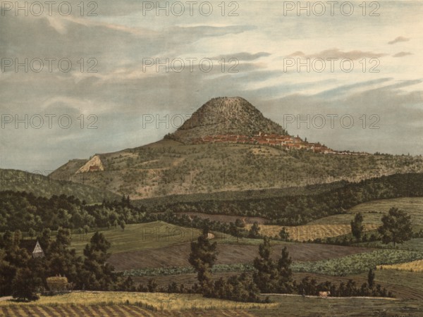 Hohenstaufen, a 684 m high Zeugenberg in front of the Swabian Jura near Göppingen,