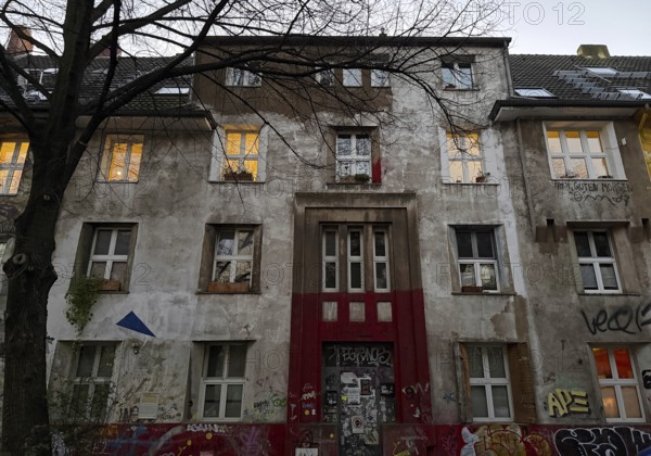 Kiefernstraße, residential street of the left-wing alternative scene with street art on house