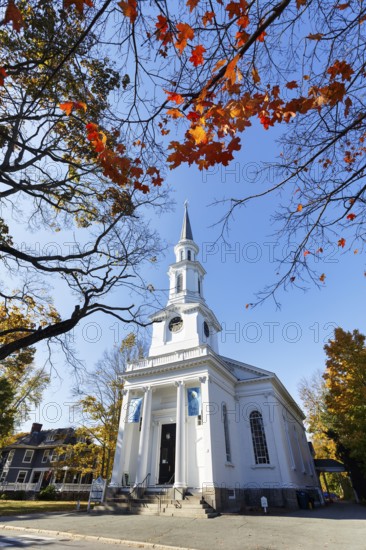 Historic First Parish Church, classic New England architecture, American Revolution, American