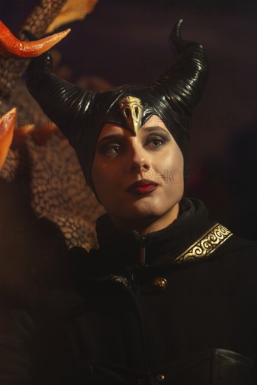 Female devil, woman with horns, portrait, fog, murmuring, winter, Waldburg Castle, Allgäu,