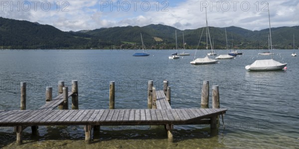 Jetty and boats on Tegernsee, town of Tegernsee, Upper Bavaria, Bavaria, Germany