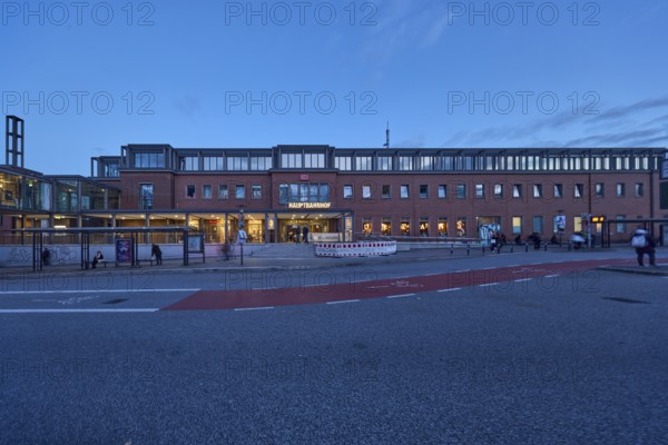 Main train station, bus platform, public transport, public transport, bus shelters, modern