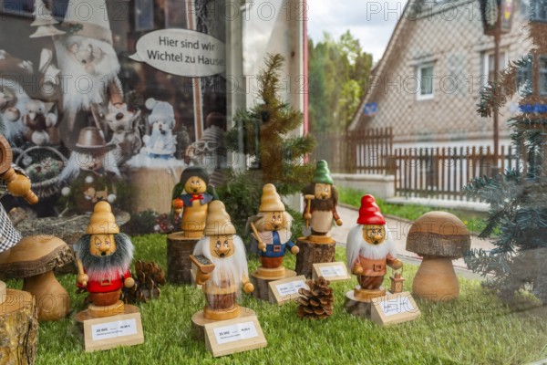 Showcase of a shop selling carved wooden figures, dwarves and gnomes, Seiffen health resort and toy