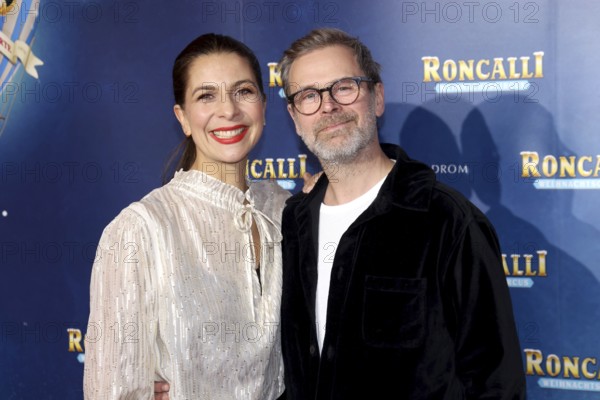 Matthias Mattschke with Theresa Krontaler, Premiere Roncalli Christmas Circus, Tempodrom, Berlin 19