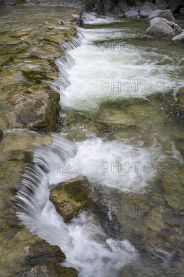 Wasserfall am Fluss Weissach, Wildbad Kreuth, Tegernseer Tal, Upper Bavaria, Bavaria, Germany
