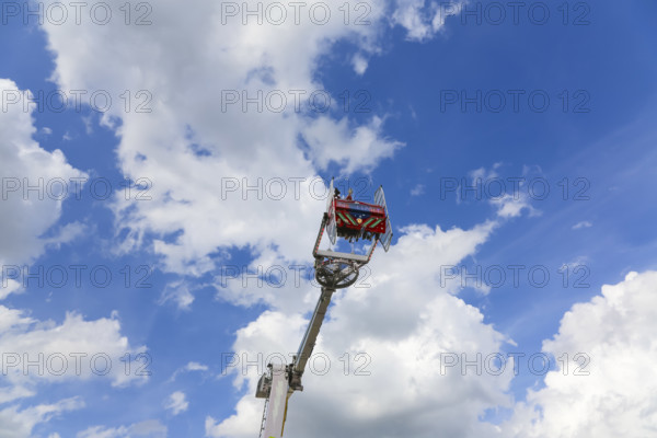 No limit carousel, fairground in Friedrichsau Ulm, folk festival, hustle and bustle, fair,