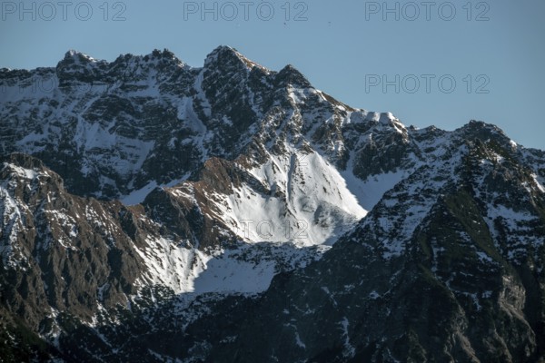View from the high-altitude hiking trail from Bolsterlanger Horn to Riedberger Horn, back mountains