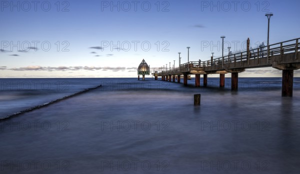 Groes and pier with diving gondola, long exposure, evening light, Zingst, Fischland-Darß-Zingst,