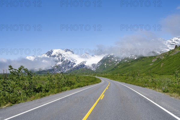 Richardson Highway road, mountainous landscape with Worthington Glacier, Chugach Mountains, Alaska,