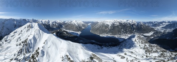Alpine panorama, aerial view, epic view of mountain landscape with snow in winter, Bärenkopf